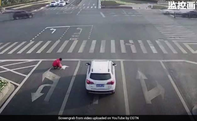 Sick Of Traffic, Man Repaints Road Markings. Fined