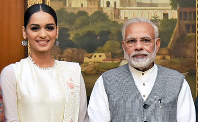 Miss World Manushi Chhillar Meets Narendra Modi