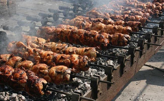 No 'Non-Veg Food' Display, Delhi Eateries Told By BJP-Ruled Civic Body