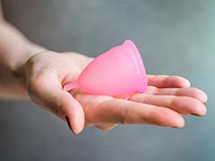 How to Use Menstrual Cup: मेंस्ट्रुअल कप को इस्तेमाल कैसे करें, क्या यह सुरक्षित है? जानिए Menstrual Cup से जुड़ी जरूरी बातें...