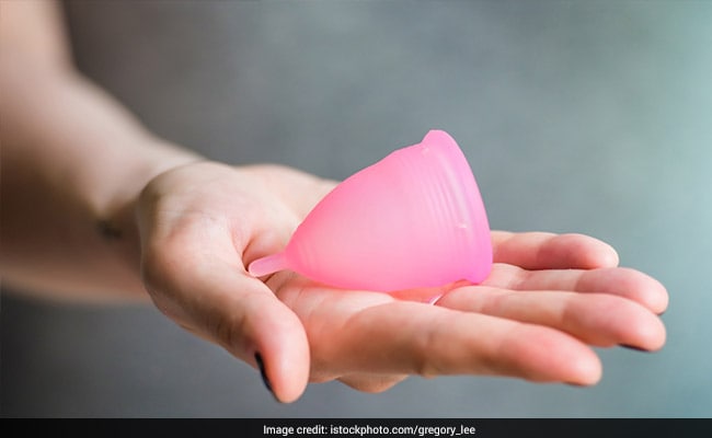 क्या होते हैं Menstrual Cups? क्यों ये सैनिटरी नैपकिन और टैम्पॉन से बेहतर है