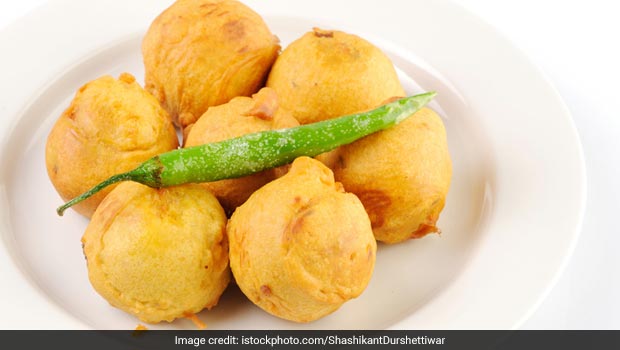 Moong Dal Pakodi: The Bite-Sized Snack Is A Street-Side Sensation