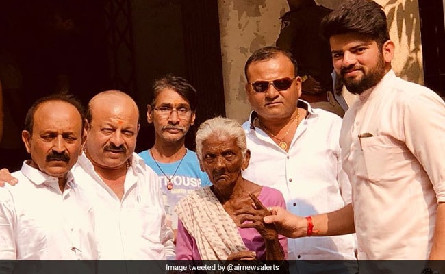 Gujarat Election 2017: 106-Year-Old Motli Ba, Living Witness To Historic Dandi March, Casts Vote