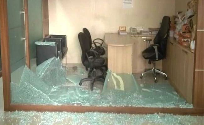 Mumbai Congress Office Vandalised As MNS-Nirupam Feud Worsens