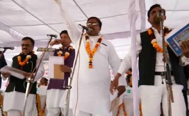 UP Corporator Who Took Oath In Urdu Charged With 'Intent To Hurt Religious Sentiment'