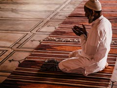 Ramzan: तीसरा अशरा लगने पर एतकाफ में बैठते हैं मुसलमान, जानिए इस्लाम में इसका महत्व