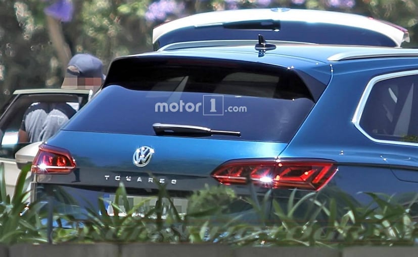 new volkswagen touareg spied again