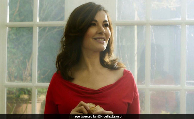 Micro-What? Video Of Nigella Lawson Mispronouncing 'Microwave' Goes Viral