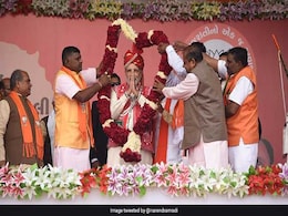 गुजरात चुनाव के पहले चरण के लिए प्रचार खत्म, अंतिम दिन कांग्रेस-भाजपा ने झोंकी पूरी ताकत गुजरात चुनाव के पहले चरण के लिए प्रचार खत्म, अंतिम दिन कांग्रेस-भाजपा ने झोंकी पूरी ताकत