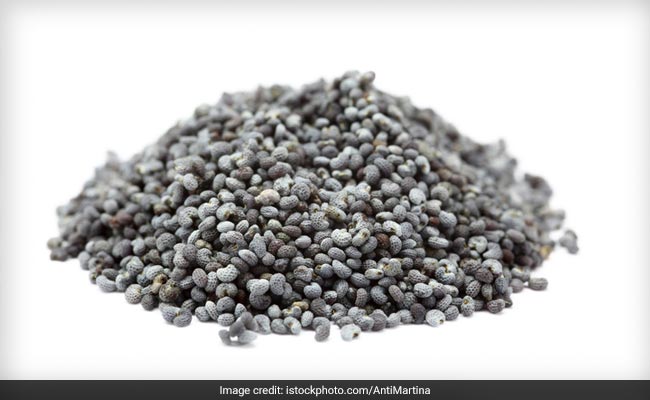 poppy seeds are rich in fiber
