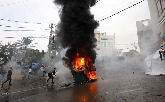 Lebanon Forces Fire Tear Gas At Protestors Near US Embassy