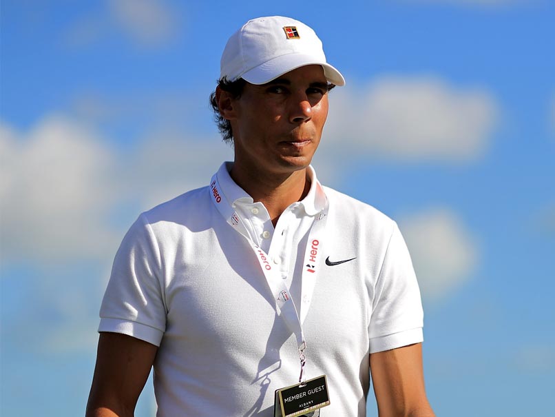 Rafael Nadal Watches Tiger Woods Tee Off In Bahamas