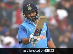 IND vs SL: रोहित शर्मा का मोहाली वनडे में 'डबल धमाल', टीम इंडिया 141 रन से जीती
