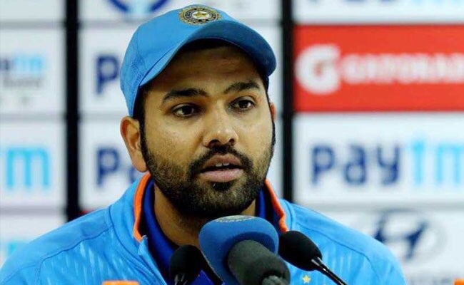 NIDAHAS TROPHY: टीम इंडिया के कप्‍तान रोहित शर्मा ने अपने गेंदबाजों की तारीफ में कही यह बात..