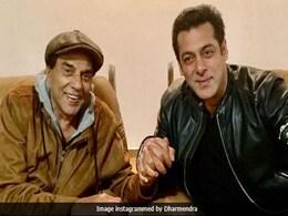 Seen This Pic Of Salman Khan And Dharmendra Yet? Seen This Pic Of Salman Khan And Dharmendra Yet?