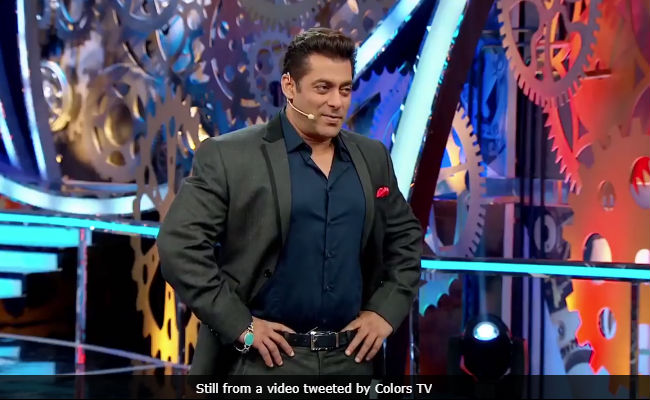 <i>Bigg Boss 11</i>, December 16: Salman Khan's <i>Weekend Ka Vaar</i> On Arshi Khan, Priyank