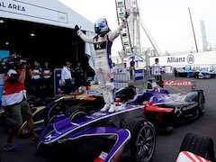 Formula E Hong Kong: Sam Bird Wins Season Opener Despite Penalty; Mahindra's Nick Heidfield Finishes 3rd