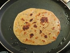 Sattu Ka Paratha