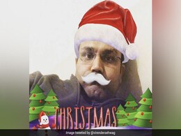 क्रिकेटर्स ने कुछ इस तरह मनाया क्रिसमस, धवन ने किया डांस तो सहवाग बने सैंटा क्लॉस क्रिकेटर्स ने कुछ इस तरह मनाया क्रिसमस, धवन ने किया डांस तो सहवाग बने सैंटा क्लॉस