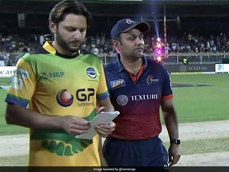 Watch: Virender Sehwag Becomes Shahid Afridi's Hat-Trick Victim In T10 League Match