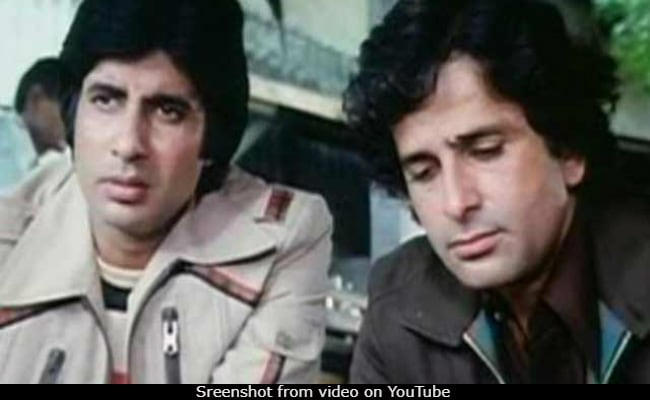 'With Men Like Shashi Kapoor Around, I Stood No Chance': Amitabh Bachchan's Tribute