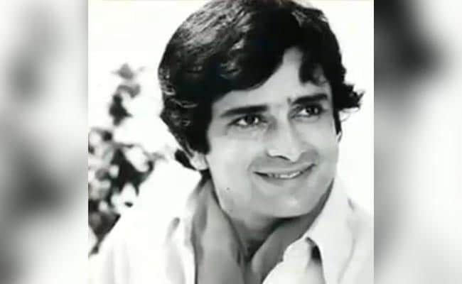 Remembering Shashi Kapoor: The Superstar Of Bollywood