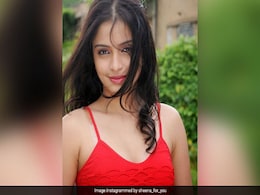 बॉलीवुड की यह एक्ट्रेस हैं 35 साल पहले आई फिल्म 'नदिया के पार' की हीरोइन की बेटी… बॉलीवुड की यह एक्ट्रेस हैं 35 साल पहले आई फिल्म 'नदिया के पार' की हीरोइन की बेटी…