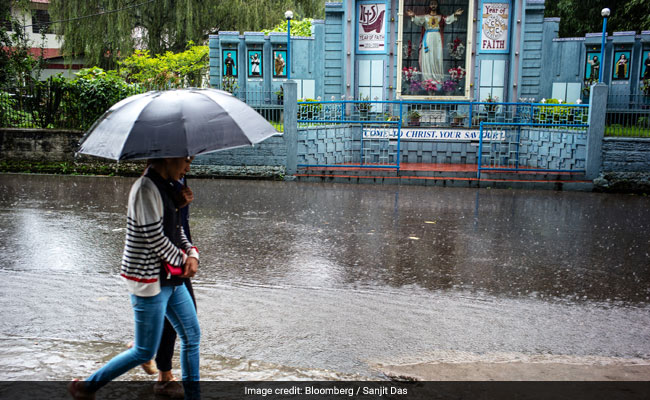 Amateur Weathermen Are Tackling Climate Change In India