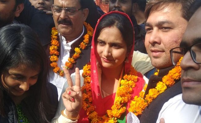 यूपी निकाय चुनाव में BJP की धूम, गाजियाबाद के वार्ड नं. 76 से शिवानी सिंह सोलंकी को मिली जीत यूपी निकाय चुनाव में BJP की धूम, गाजियाबाद के वार्ड नं. 76 से शिवानी सिंह सोलंकी को मिली जीत