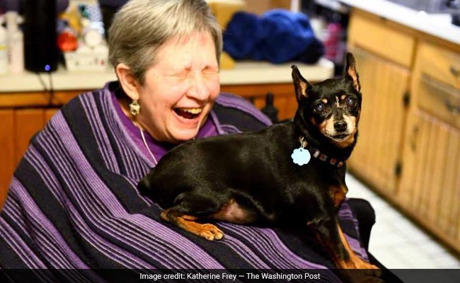 Sick Woman's Friends Have Kept Promise To Visit Every Weekday, For 21 Years