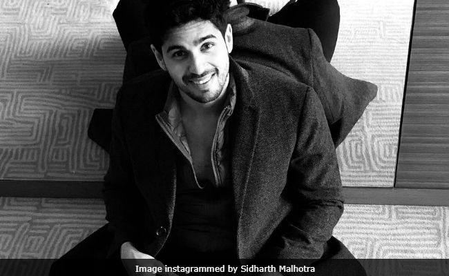 Sidharth Malhotra's 'Sorry, I'm Done' Tweet Makes Fans Anxious, Then Angry