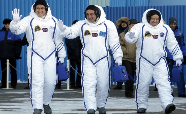 US, Russian, Japanese Crew Blasts Off For Space Station