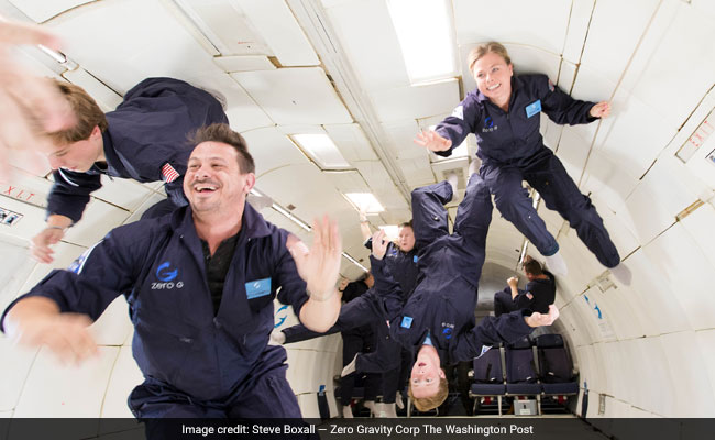 I'm Onboard A Boeing 727 With Zero-Gravity Environment, I'm Floating