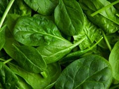 4 Reasons To Include Spinach And Other Leafy Greens In Your Winter Diet