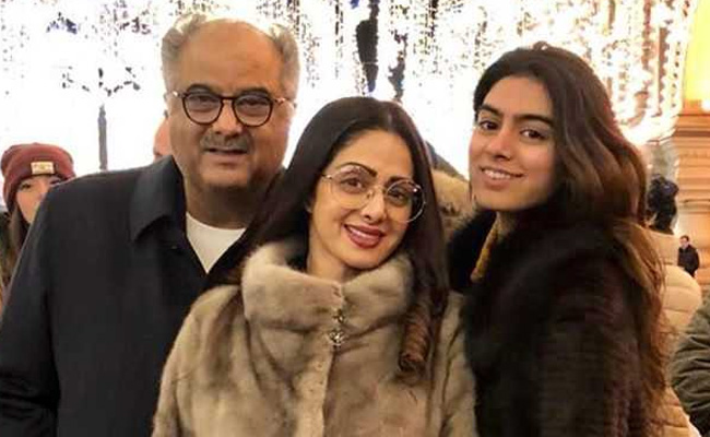 Sridevi, Boney Kapoor, Khushi And A Whole Lot Of Christmas Vibes. See Pics