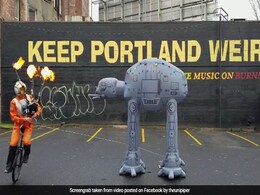 Flaming Bagpipes And Unicycle: Man's Bizarre 'Star Wars' Tribute Is Viral Flaming Bagpipes And Unicycle: Man's Bizarre 'Star Wars' Tribute Is Viral