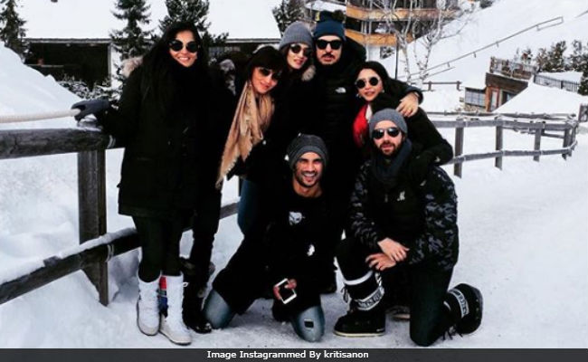 Trending: Sushant Singh Rajput And Kriti Sanon's Holiday Pics