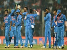 IND vs SL: टीम इंडिया ने तीसरा टी20 मैच 5 विकेट से जीता, सीरीज में किया क्लीन स्वीप IND vs SL: टीम इंडिया ने तीसरा टी20 मैच 5 विकेट से जीता, सीरीज में किया क्लीन स्वीप