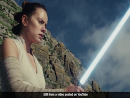 The Hype Reawakens: <i>Star Wars</i> Stages <i>The Last Jedi</i> Premiere The Hype Reawakens: <i>Star Wars</i> Stages <i>The Last Jedi</i> Premiere