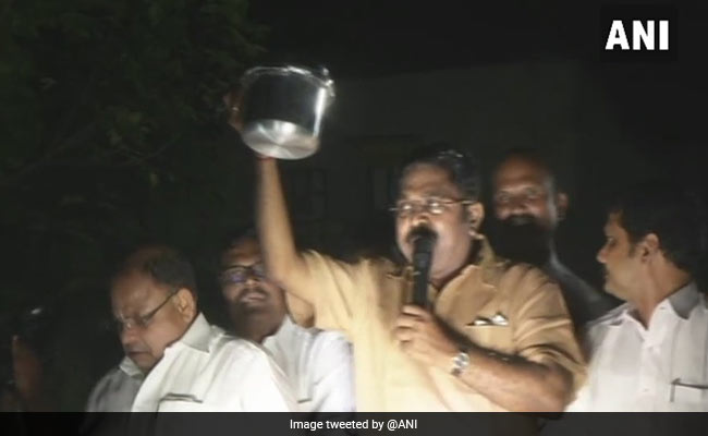 No Two-Leaves, No Hat, It's A Pressure Cooker For TTV Dhinakaran
