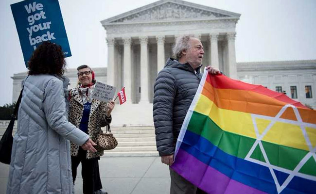 US Supreme Court Hears 'Gay Wedding Cake' Case