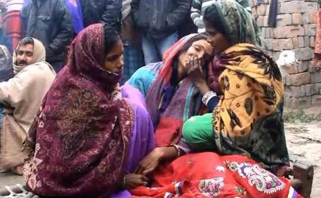 वैशाली में शॉर्ट सर्किट से घर में लगी आग, दादी और पोते-पोती की मौत