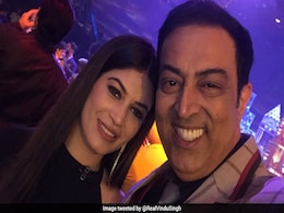 पुनीश को छोड़ इस Bigg Boss कंटेस्टेंट से मिली बंदगी तो कहा- लव किया है तो डरना क्या! पुनीश को छोड़ इस Bigg Boss कंटेस्टेंट से मिली बंदगी तो कहा- लव किया है तो डरना क्या!