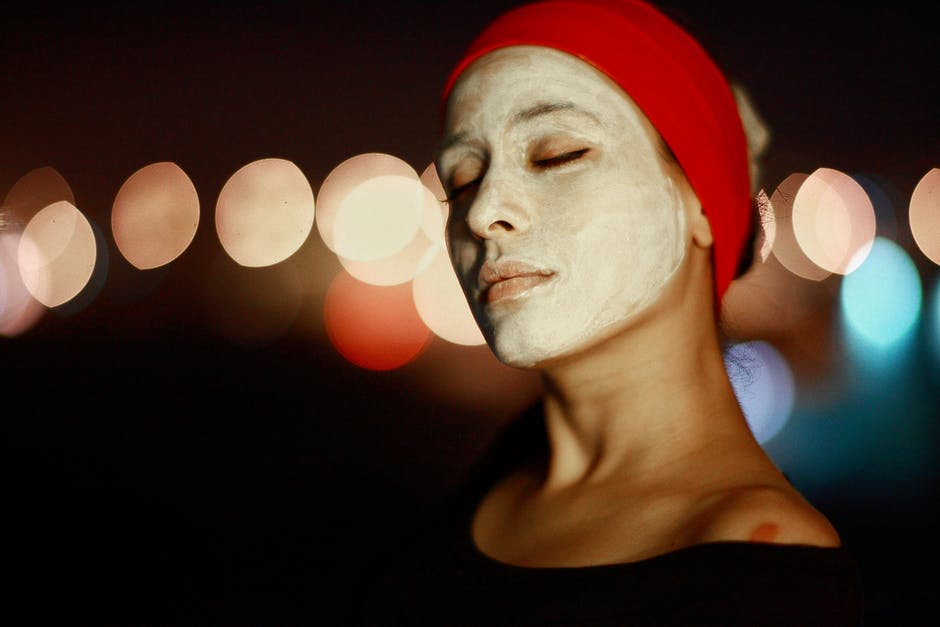 woman with face mask