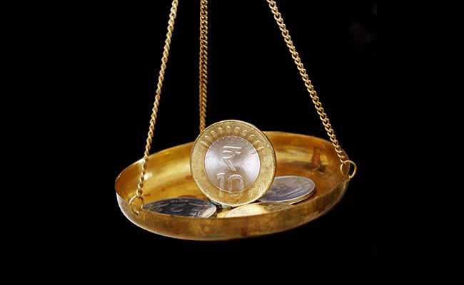 RBI Tells Banks To Accept Rs 1, Rs 2, Rs 5 Coins In Polythene Sachets Of 100 Each