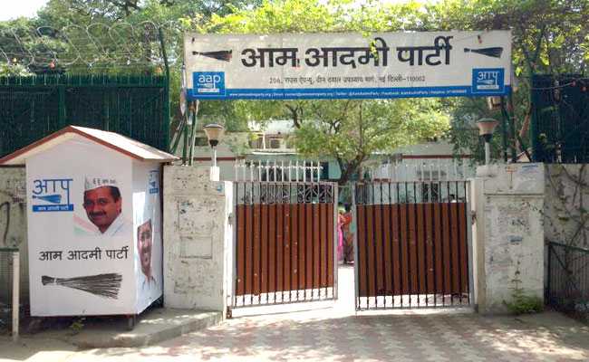 In AAP's Office Of Profit Crisis, Congress And BJP Sense An Opportunity