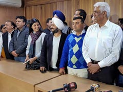 In AAP Office Of Profit Case, Court Seeks Poll Body's Response To Pleas