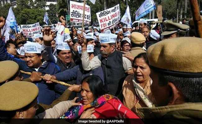 Peaceful Protesters Baton-Charged During Stir Against Sealing Drive: AAP