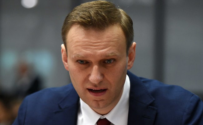 Russian Police Arrest Opposition Leader Alexei Navalny At Anti-Putin Protest