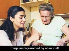 Alia Bhatt's Pic With Her Grandma Is Giving Us Feels